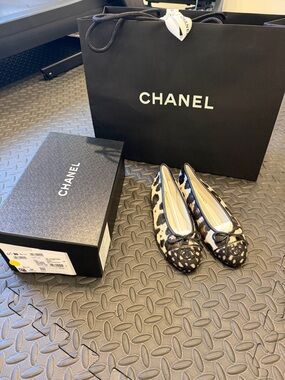 CHANEL Ballet Flats NEVER WORN size 36 Blazy 26S debut